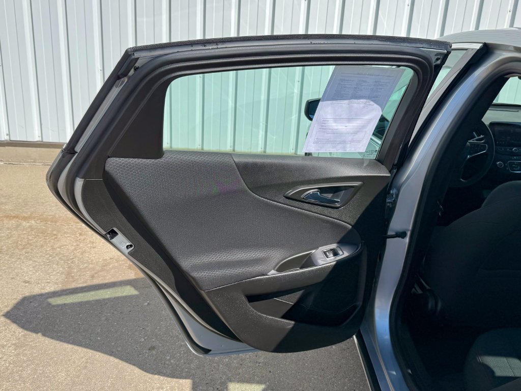 Used 2020 Chevrolet Malibu LS FWD image 15