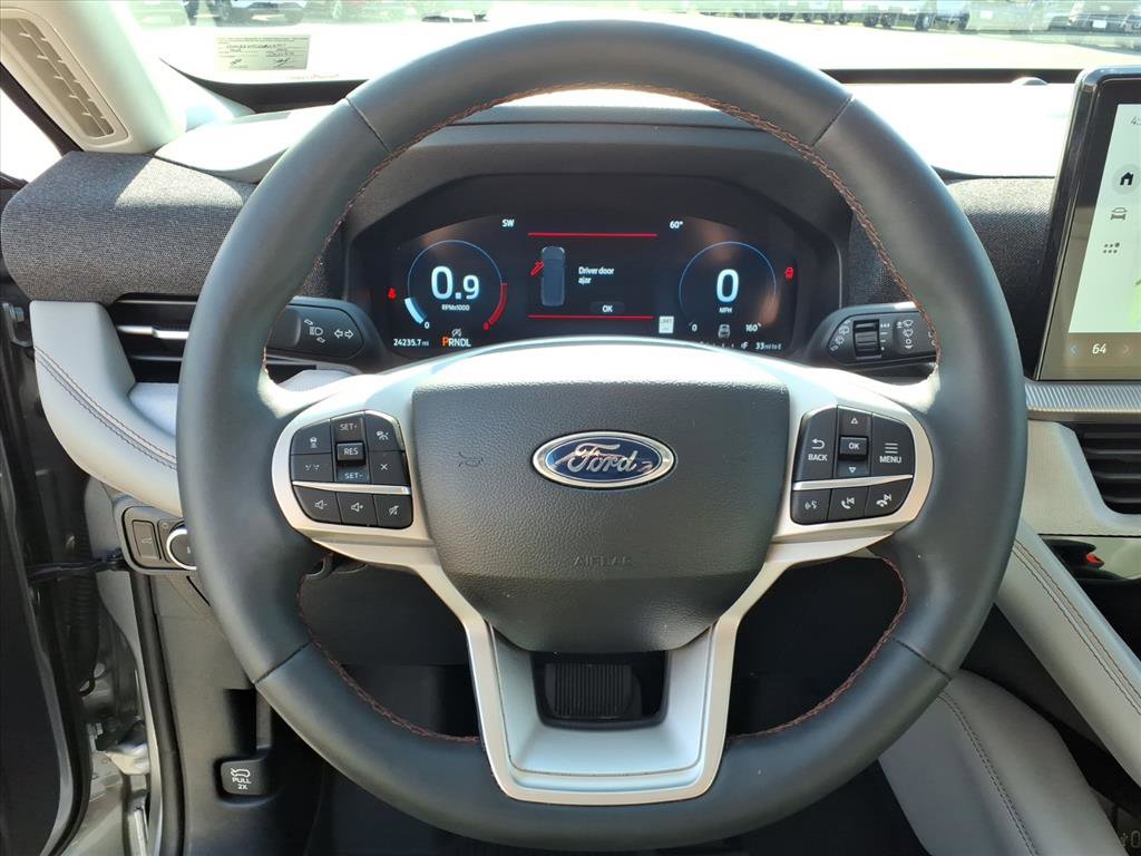 Certified 2025 Ford Explorer Active w/ Active Comfort Package AWD/4WD image 14