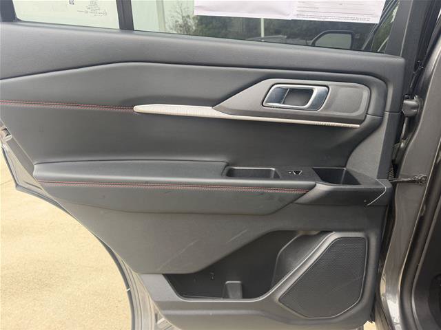 Certified 2025 Ford Explorer ST-Line w/ ST-Line Street Pack AWD/4WD image 19
