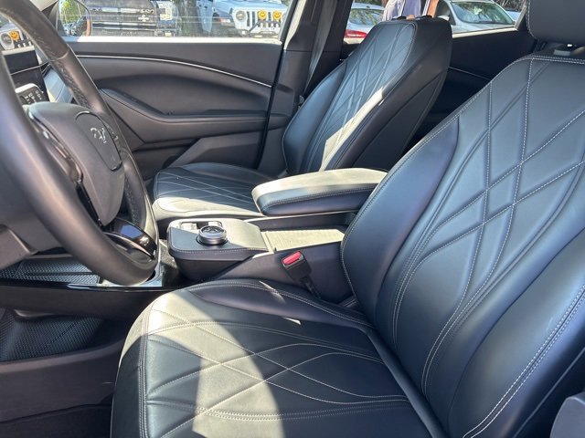 Certified 2022 Ford Mustang Mach-E Select w/ Comfort/Technology Package image 6