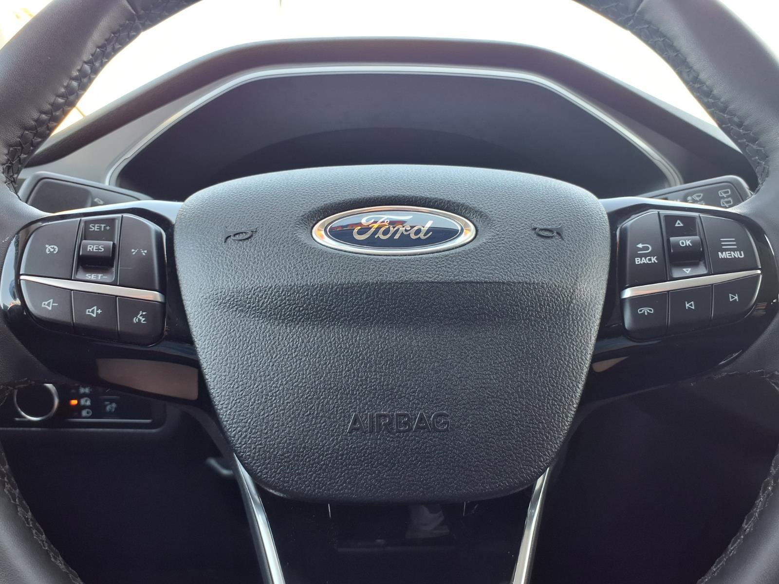 Certified 2023 Ford Escape Active AWD/4WD image 15