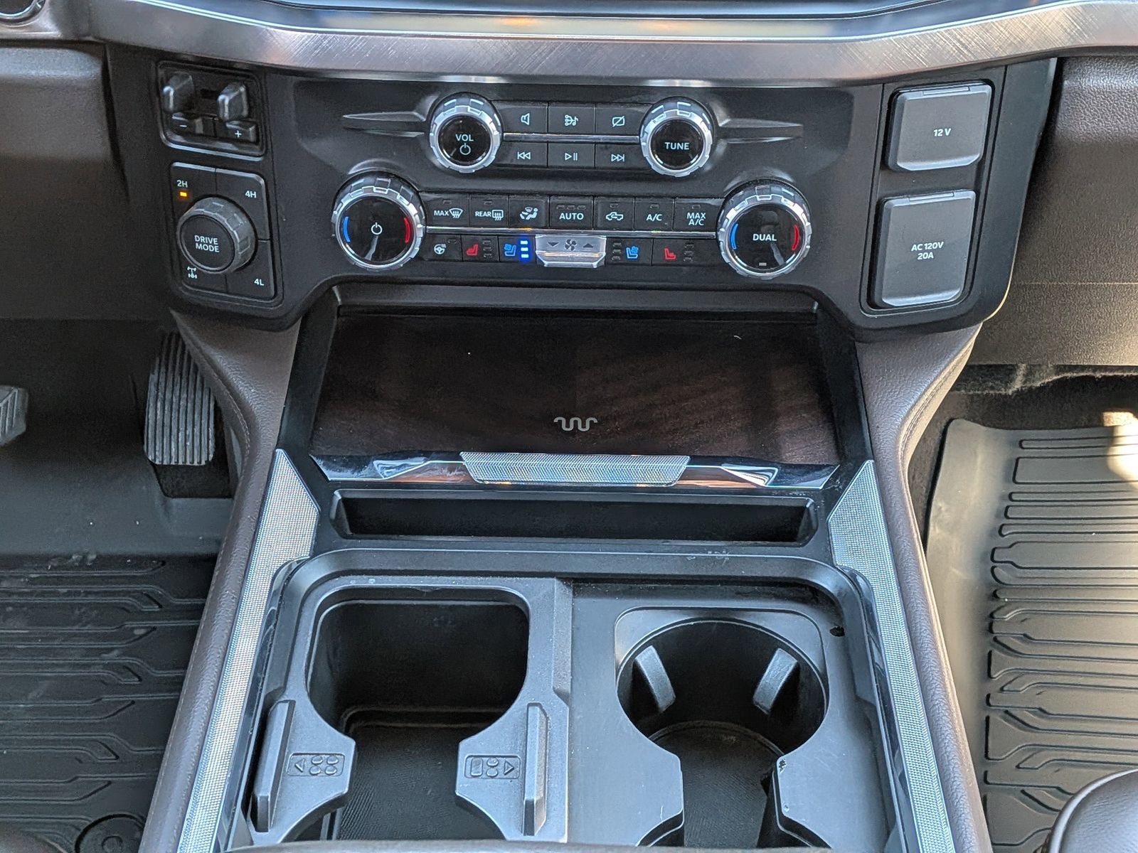 Certified 2023 Ford F350 King Ranch w/ FX4 Off-Road Package image 19