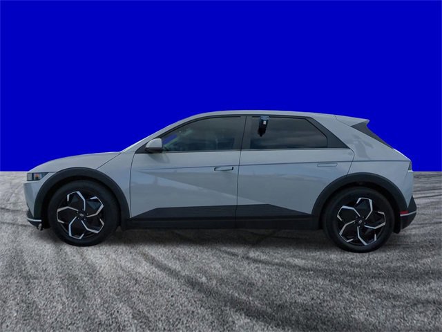 Used 2022 Hyundai Ioniq 5 SE image 2