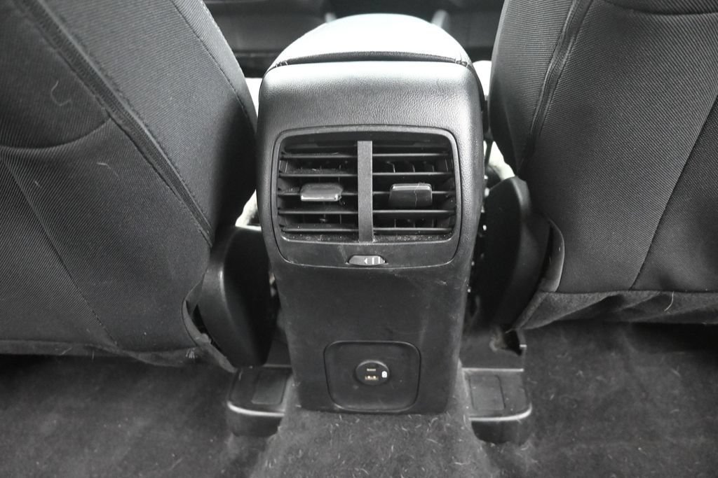 Certified 2022 Ford Escape SE w/ SE Sport Appearance Package AWD/4WD image 12