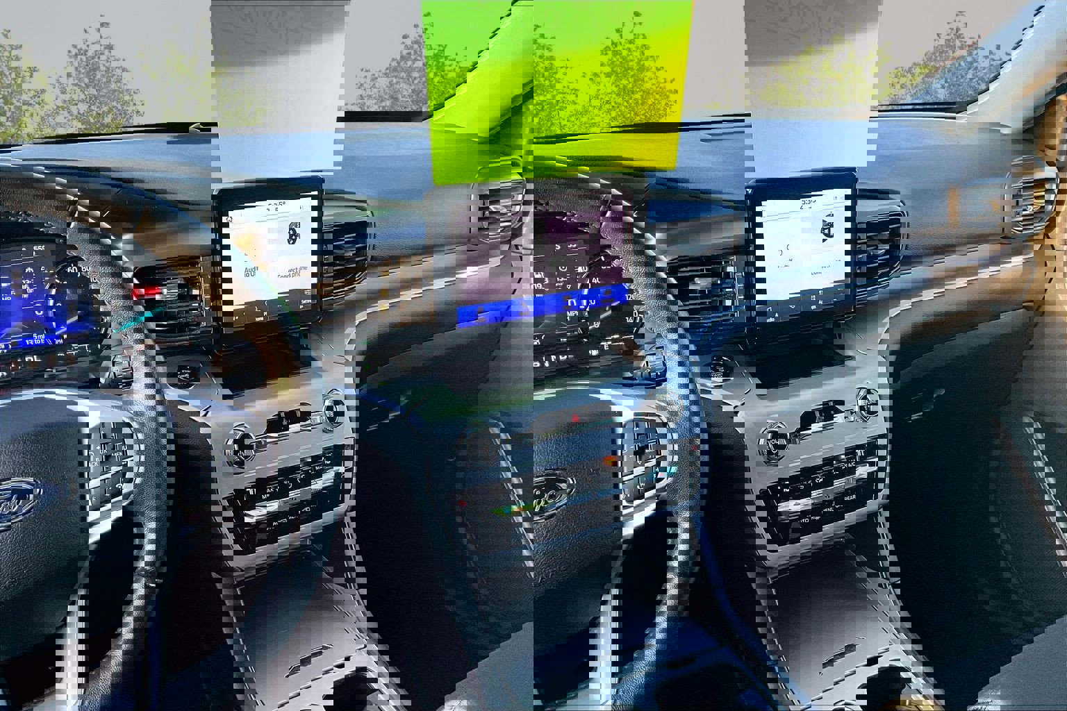 Certified 2021 Ford Explorer XLT image 6