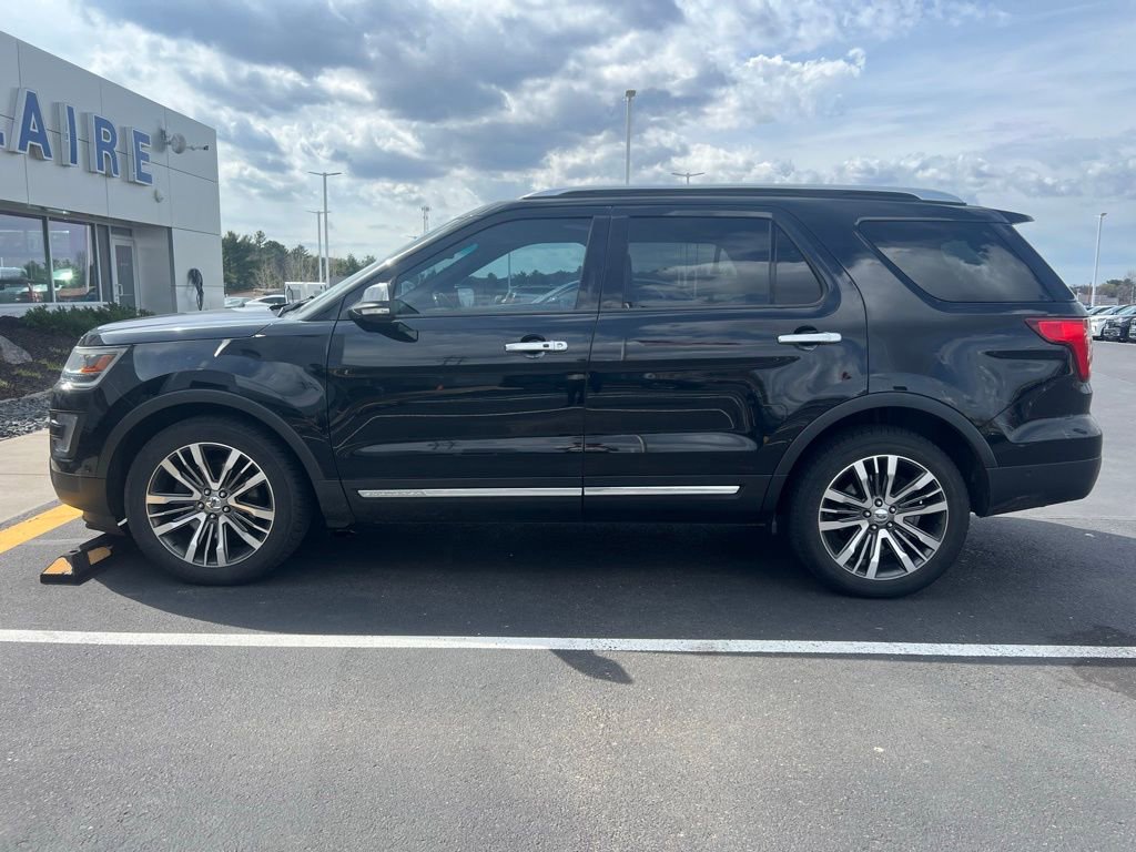 Certified 2017 Ford Explorer Platinum image 4