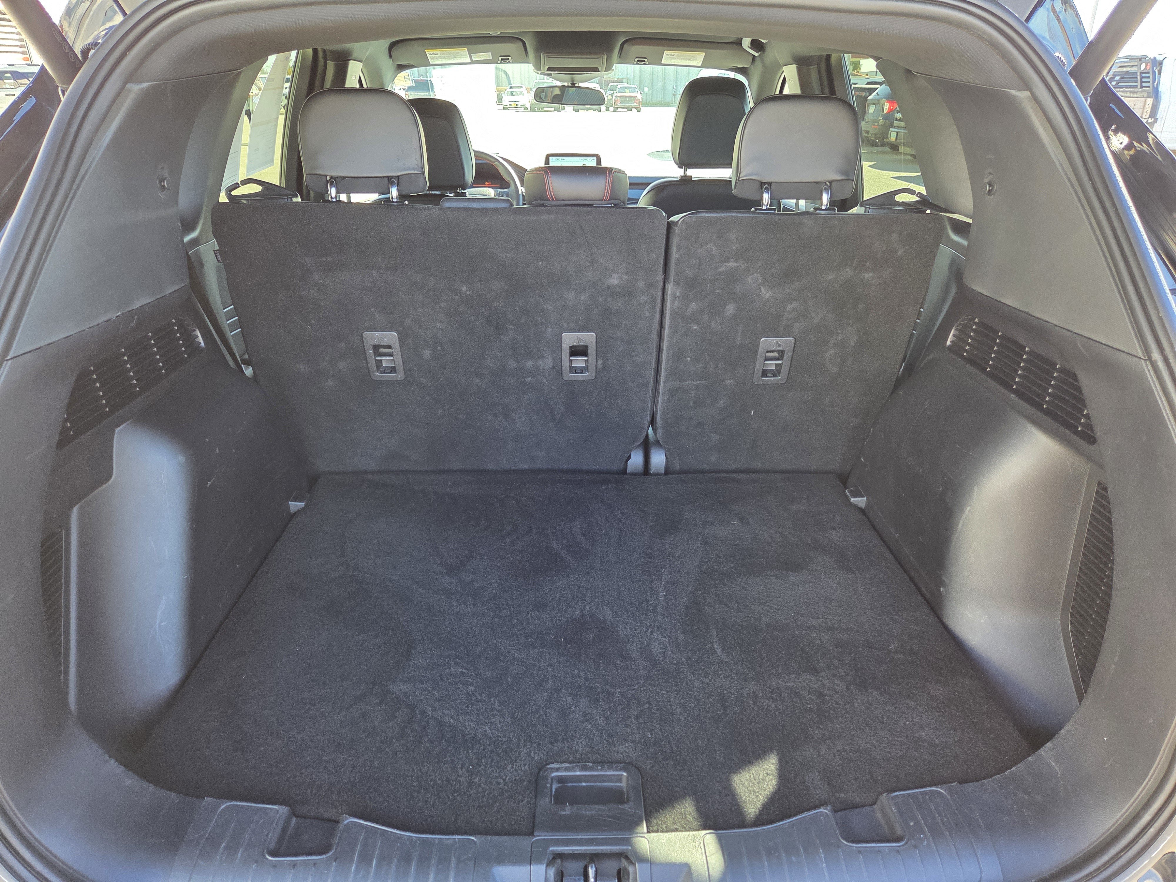 Certified 2025 Ford Escape ST-Line Select AWD/4WD image 12