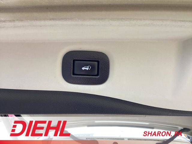 Used 2019 Nissan Rogue SV w/ Premium Package FWD image 27