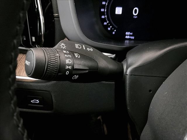 Used 2022 Volvo XC60 B6 Inscription AWD/4WD image 30