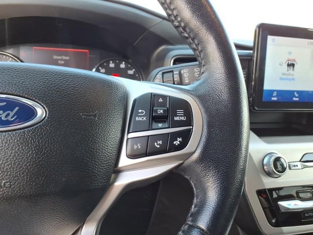 Certified 2022 Ford Explorer XLT w/ Equipment Group 202A image 28