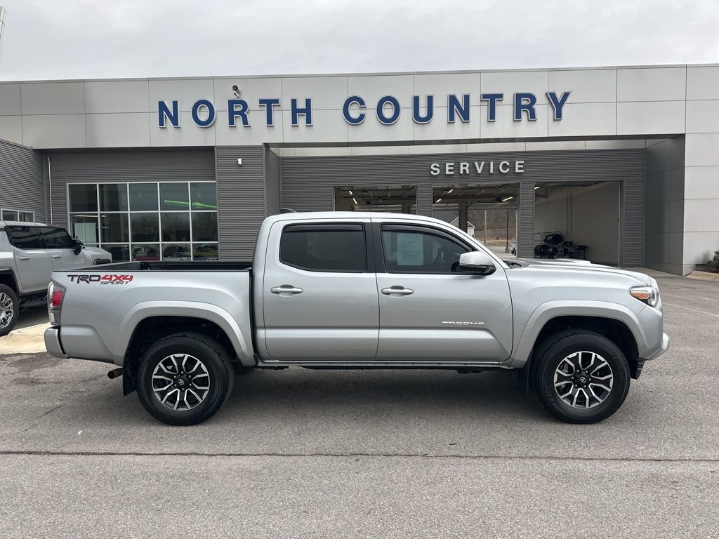Used 2023 Toyota Tacoma TRD Sport w/ Technology Package image 4