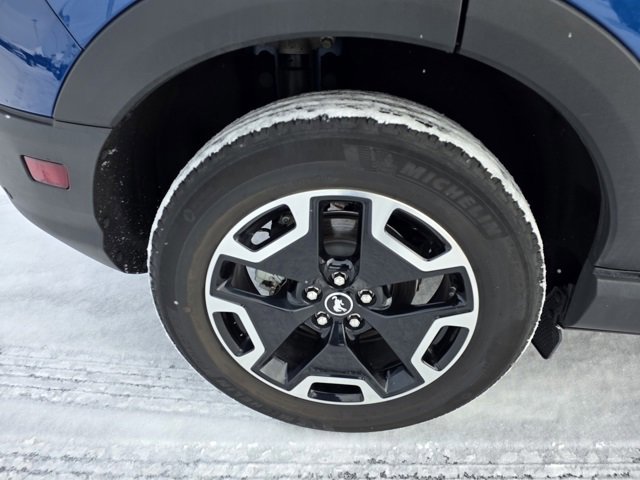 Certified 2023 Ford Bronco Sport Outer Banks w/ Tech Package image 9