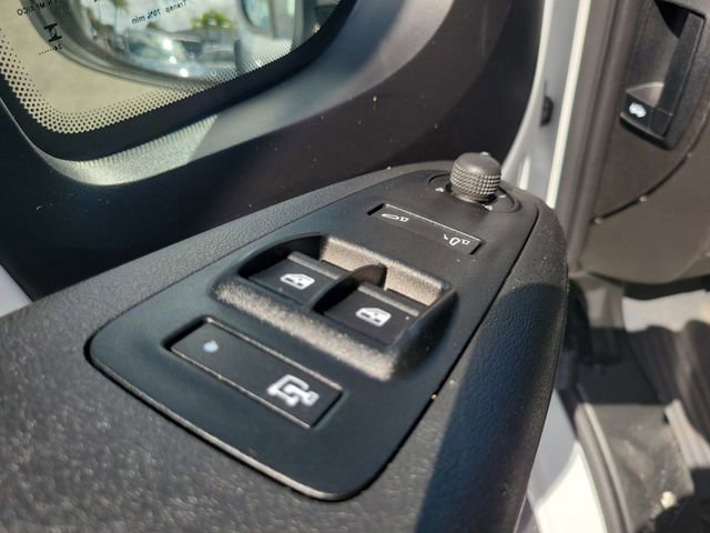 Used 2025 RAM ProMaster 2500 w/ Convenience Group image 16
