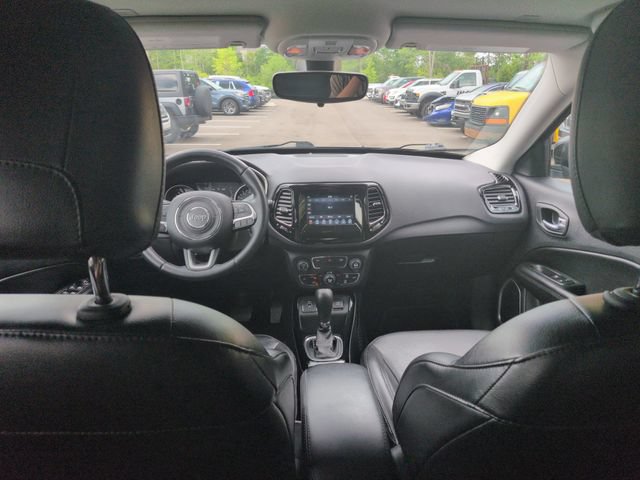 Used 2019 Jeep Compass Latitude FWD image 24
