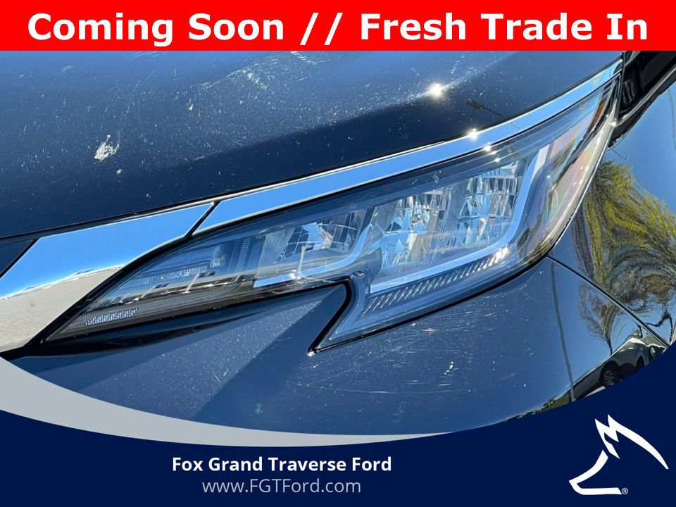Used 2023 Toyota Sienna XLE FWD image 34