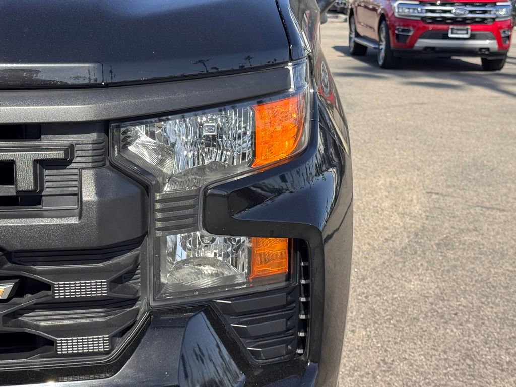 Used 2022 Chevrolet Silverado 1500 Custom image 8