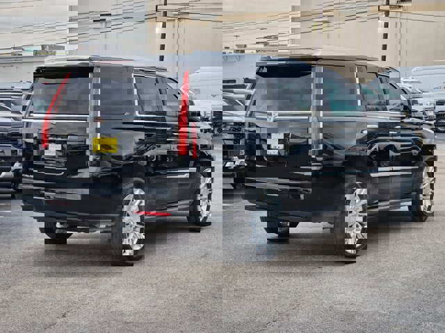 Used 2019 Cadillac Escalade Platinum image 5