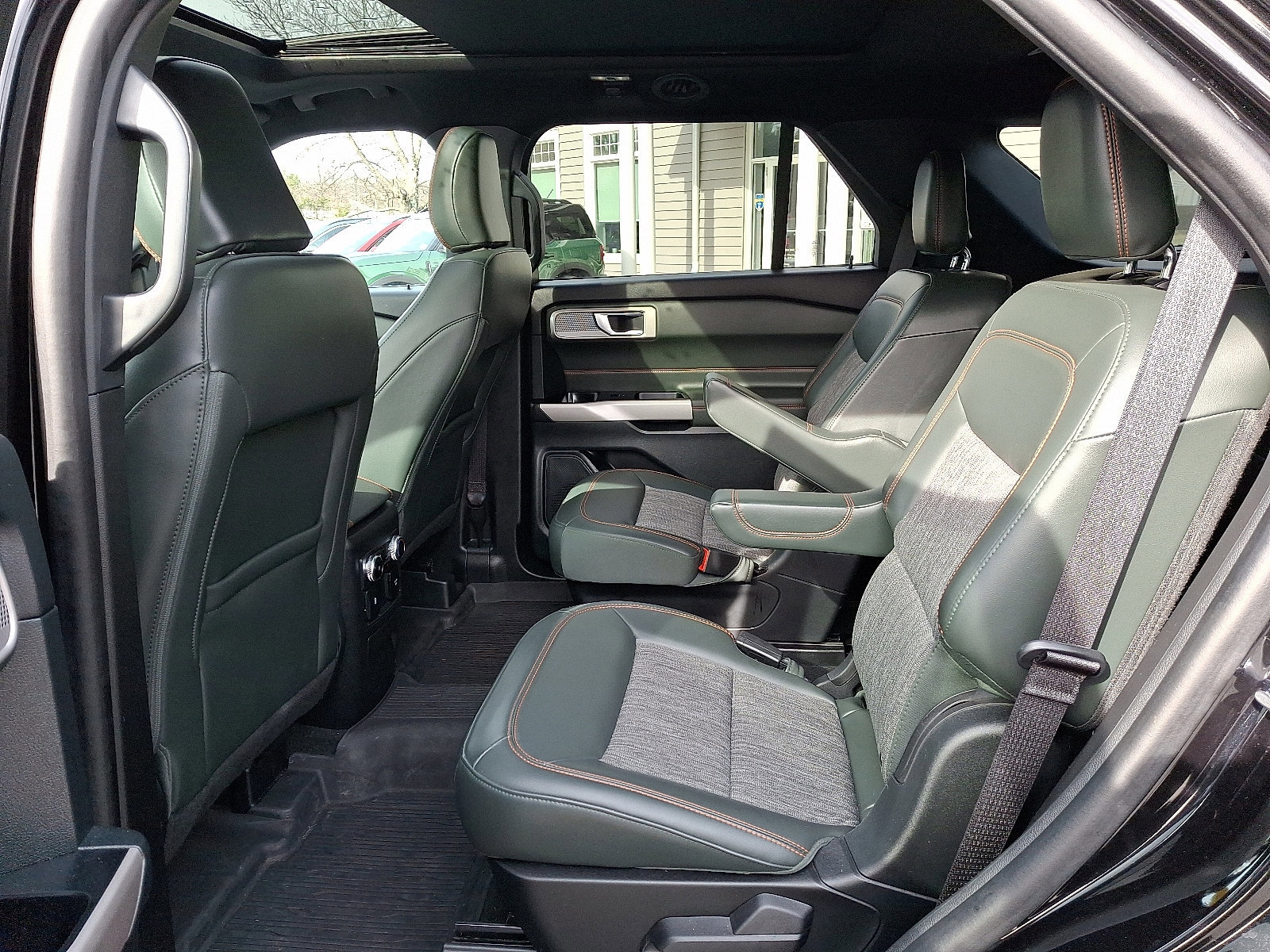 Certified 2024 Ford Explorer Timberline w/ Timberline Technology Package image 11