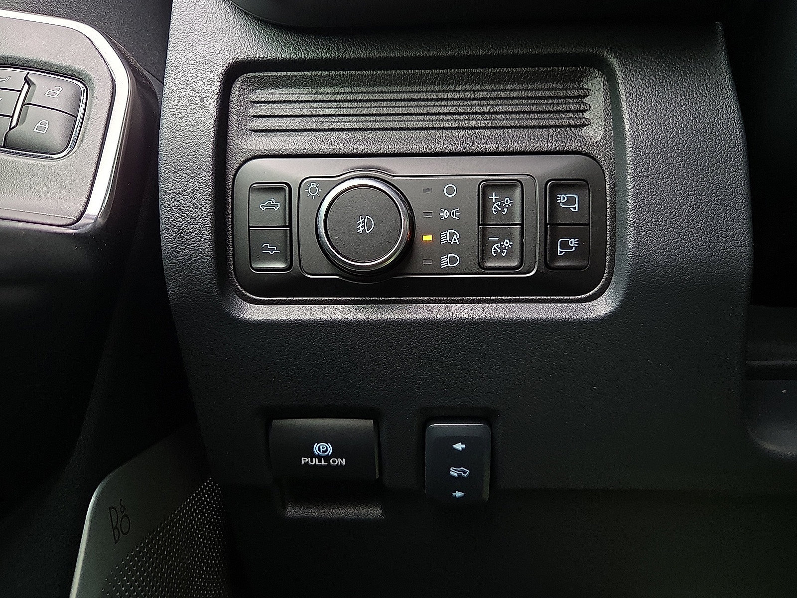Certified 2025 Ford F250 Platinum AWD/4WD image 22