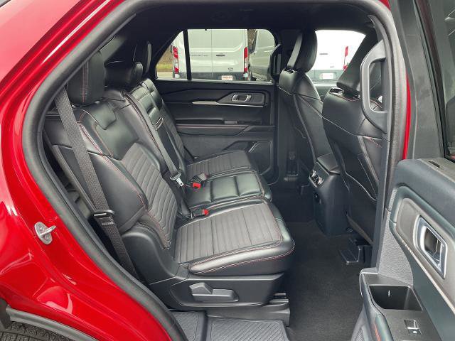 Certified 2025 Ford Explorer ST-Line w/ Premium Package image 15