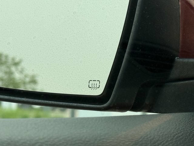 Used 2019 Jeep Cherokee Latitude w/ Popular Appearance Group FWD image 22