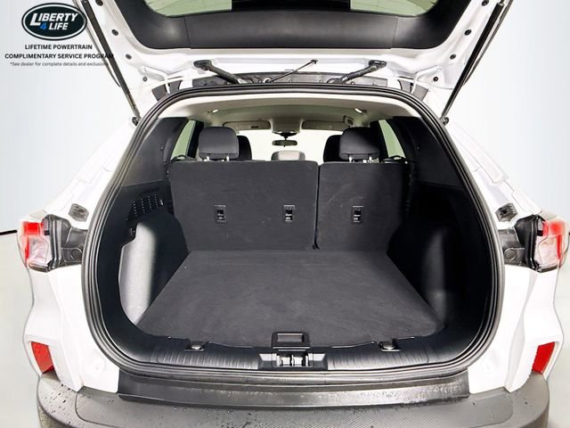 Certified 2022 Ford Escape SE w/ Cold Weather Package image 25