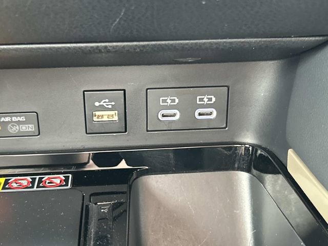 Used 2025 Toyota Camry XSE AWD/4WD image 36