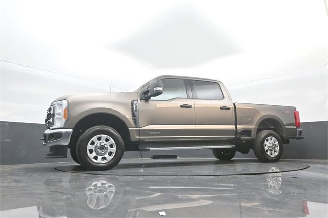 Certified 2023 Ford F350 XLT image 29