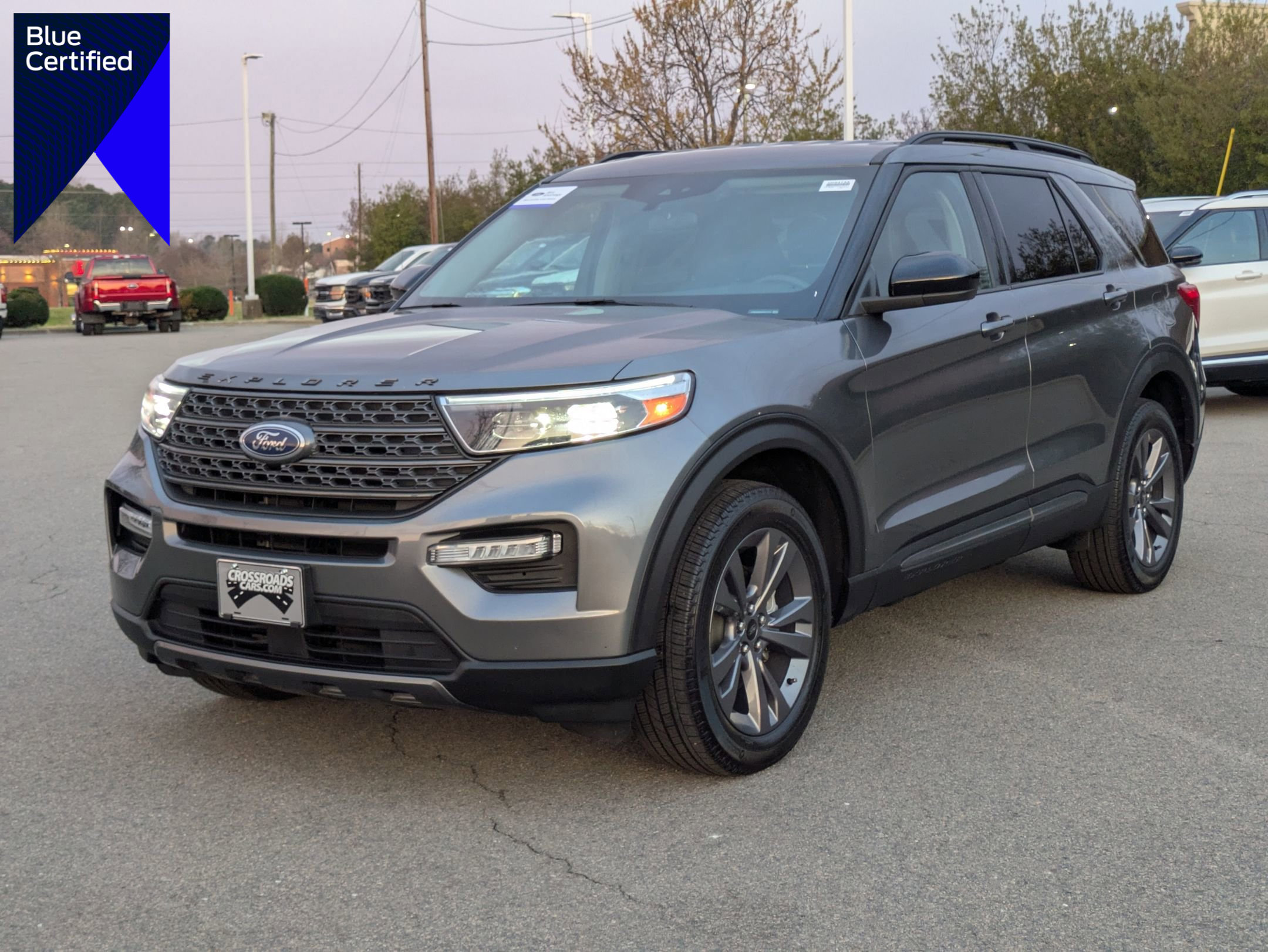 Certified 2024 Ford Explorer XLT w/ Equipment Group 202A image 1