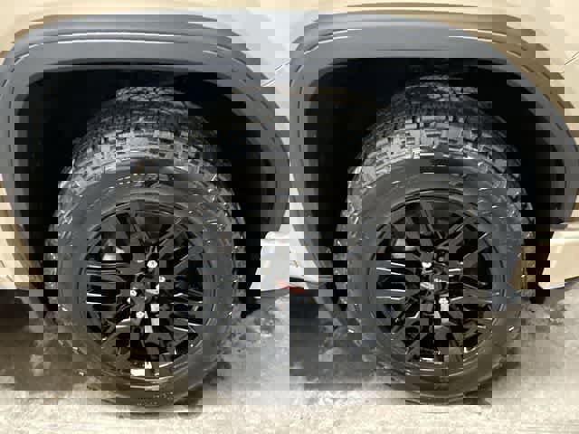 Used 2023 GMC Sierra 1500 Elevation w/ X31 Off-Road Package image 9