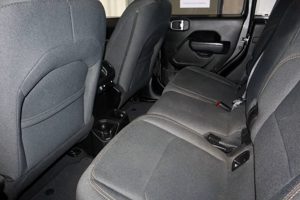 Used 2024 Jeep Gladiator Sport AWD/4WD image 20