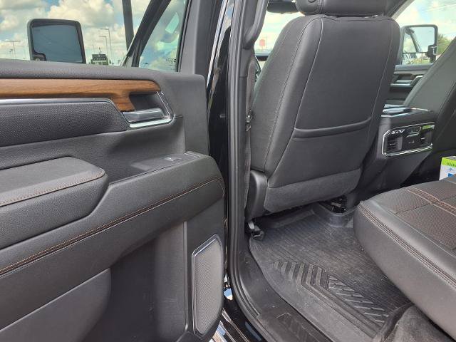 Used 2024 Chevrolet Silverado 2500 High Country w/ High Country Premium Package AWD/4WD image 21