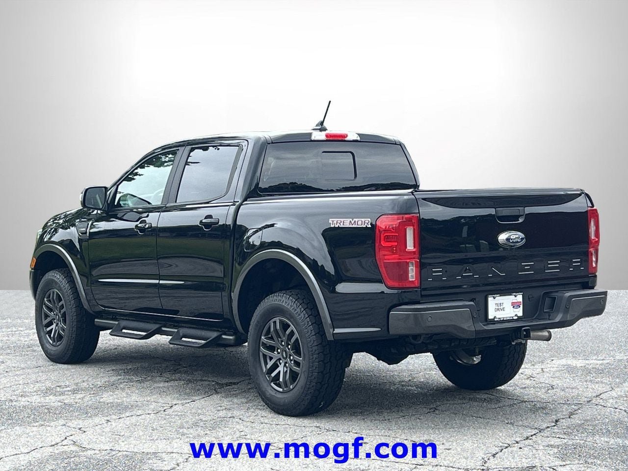 Certified 2023 Ford Ranger Lariat w/ Tremor Off-Road Package AWD/4WD image 2