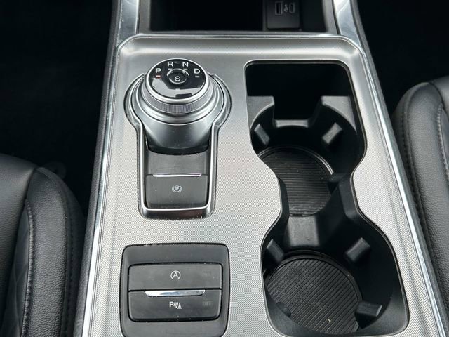 Certified 2024 Ford Edge Titanium image 28