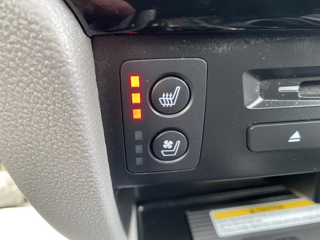 Used 2022 Honda Pilot Elite image 41