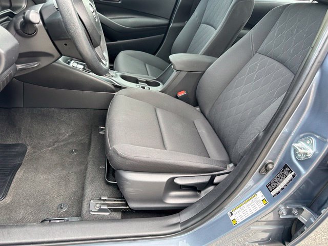 Used 2025 Toyota Corolla LE FWD image 33