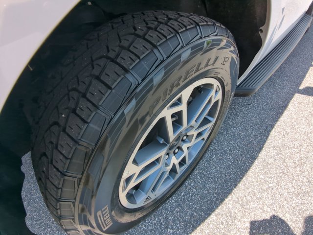 Certified 2025 Ford Expedition Active AWD/4WD image 12