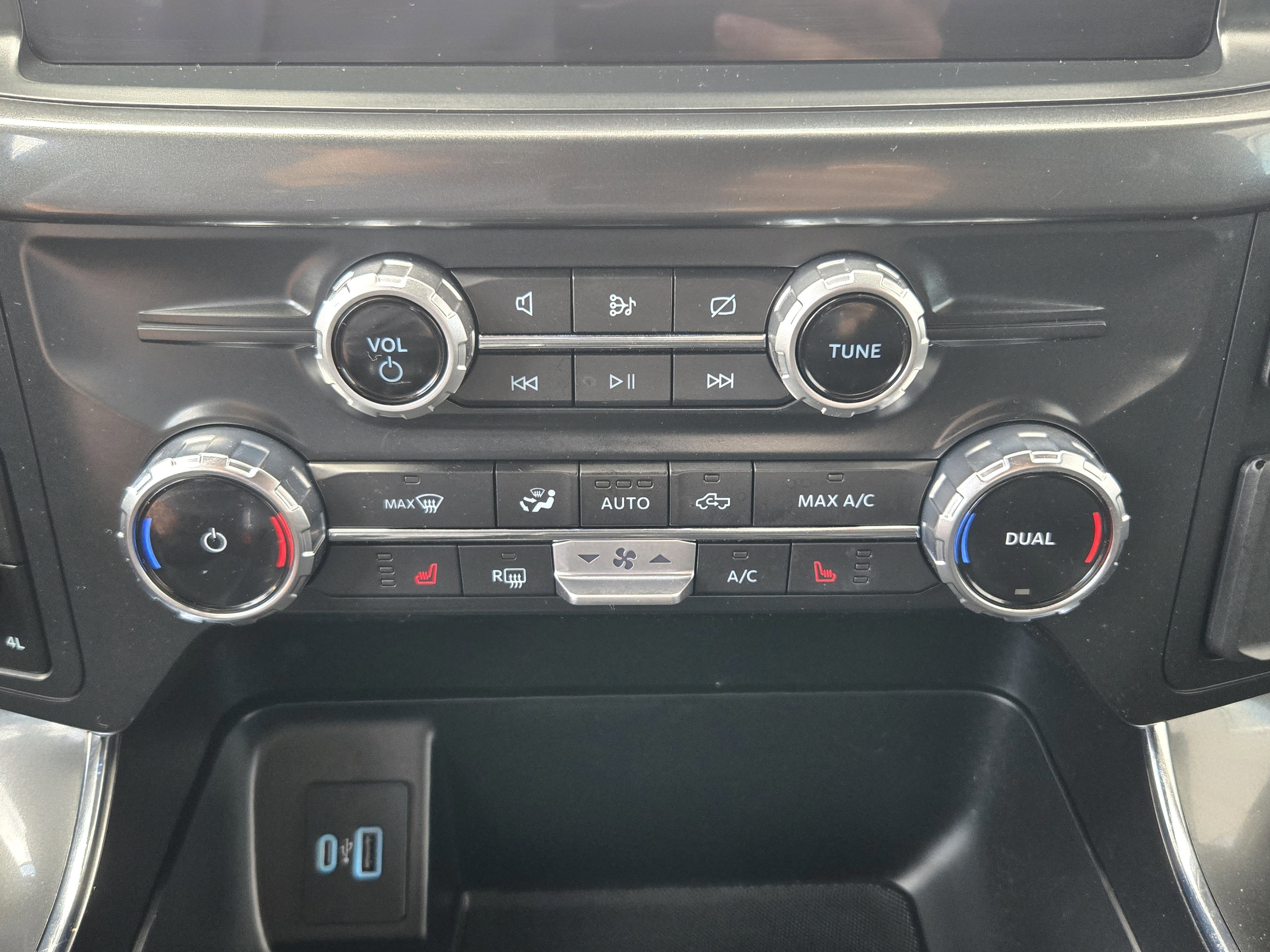 Certified 2022 Ford F150 XLT w/ Equipment Group 302A High image 14