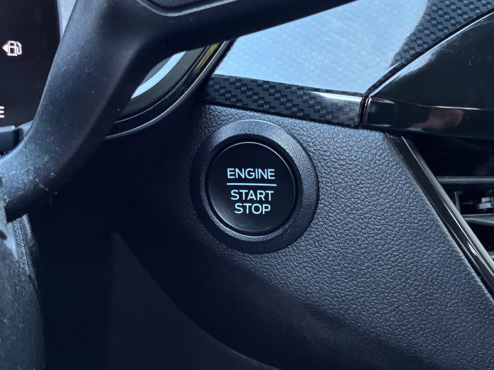 Certified 2023 Ford Escape ST-Line AWD/4WD image 23