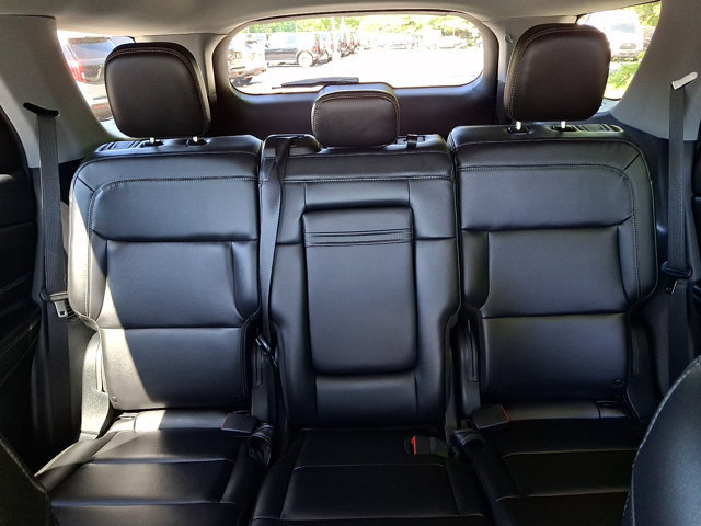 Certified 2023 Ford Explorer XLT w/ Equipment Group 202A AWD/4WD image 19