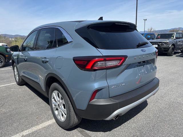 Certified 2024 Ford Escape Active AWD/4WD image 5