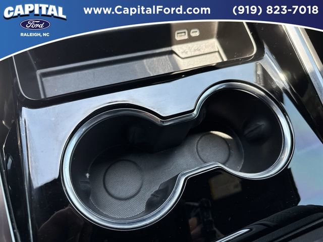 Used 2025 Chevrolet Tahoe High Country AWD/4WD image 31