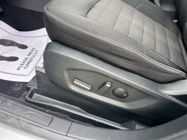 Certified 2022 Ford Edge SEL w/ Convenience Package AWD/4WD image 19