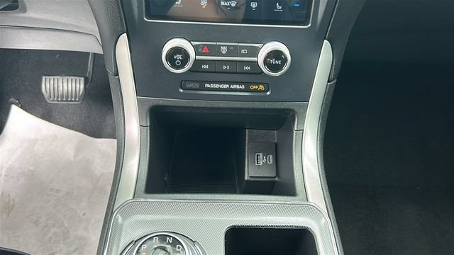 Certified 2022 Ford Edge SEL AWD/4WD image 21