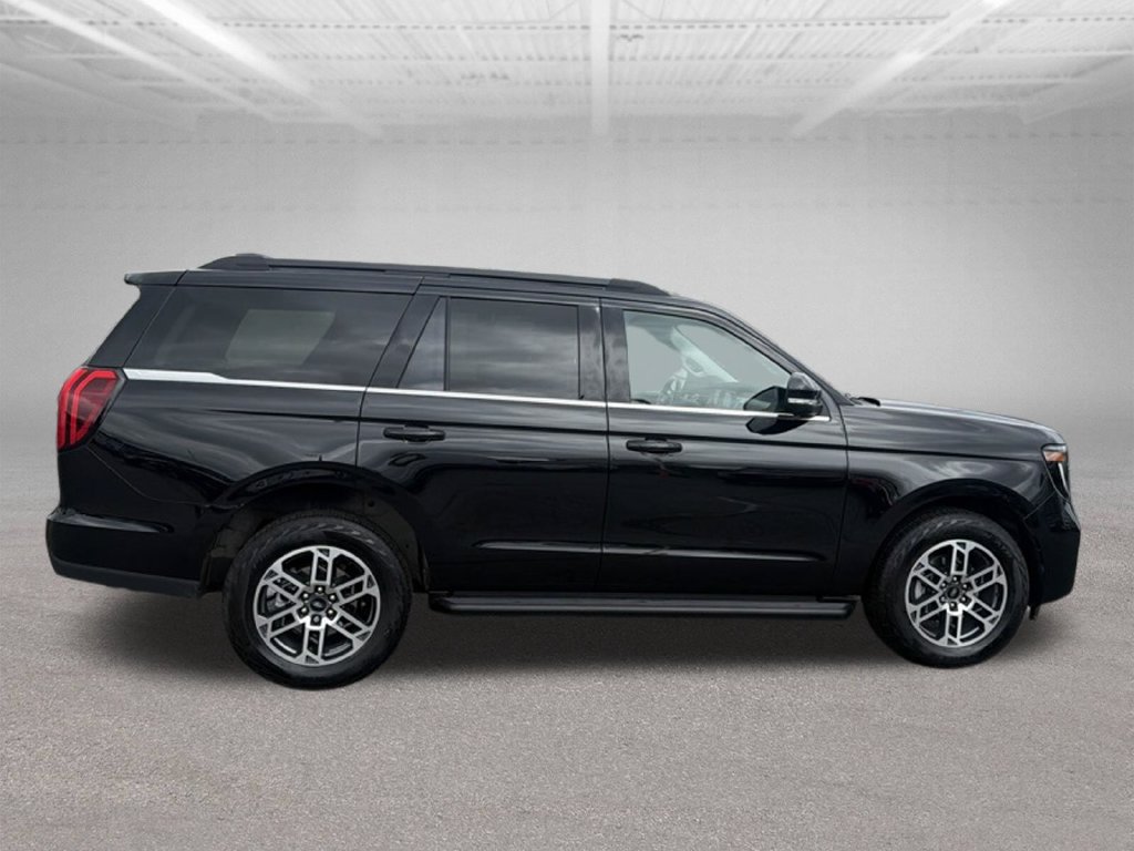Certified 2026 Ford Expedition Active AWD/4WD image 14
