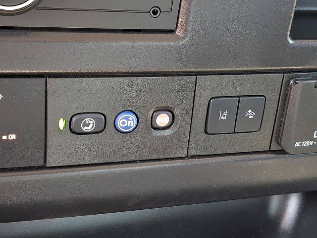 Used 2021 GMC Savana 3500 w/ Power Convenience Package RWD image 20