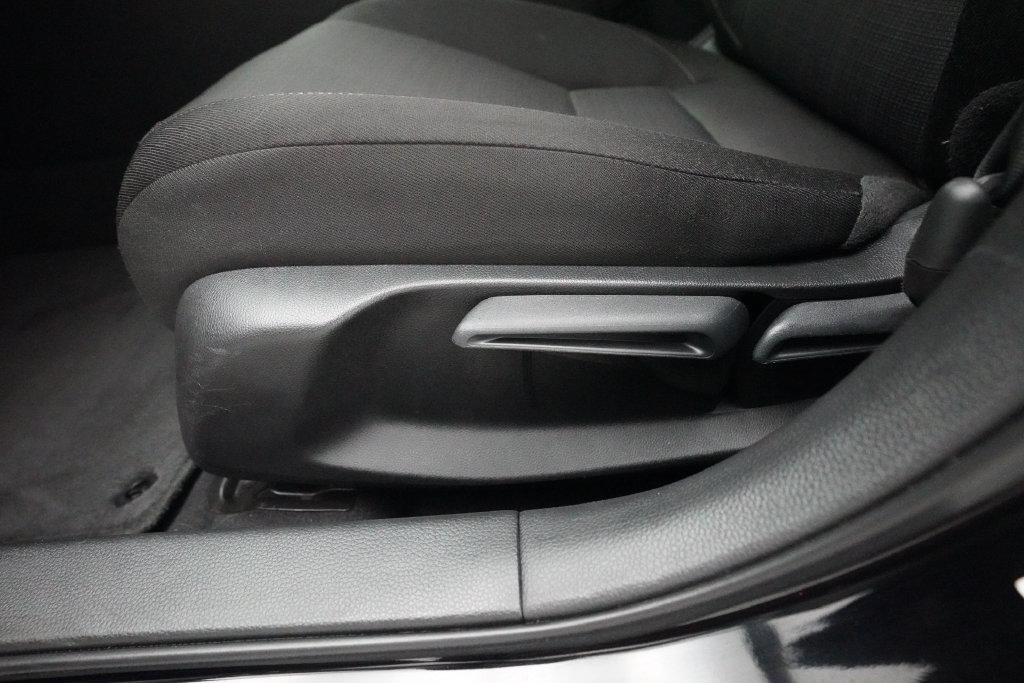 Used 2025 Honda Civic LX image 27