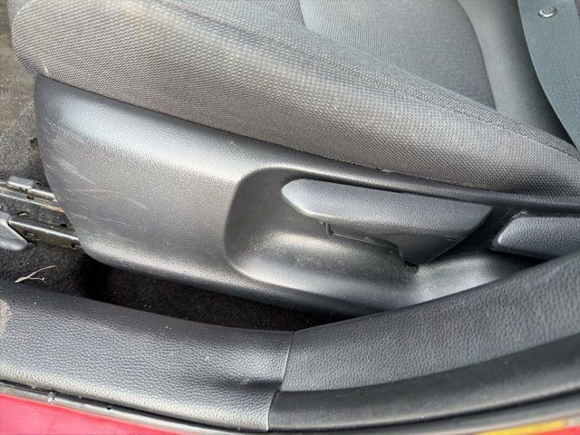 Used 2021 Toyota Corolla LE image 18