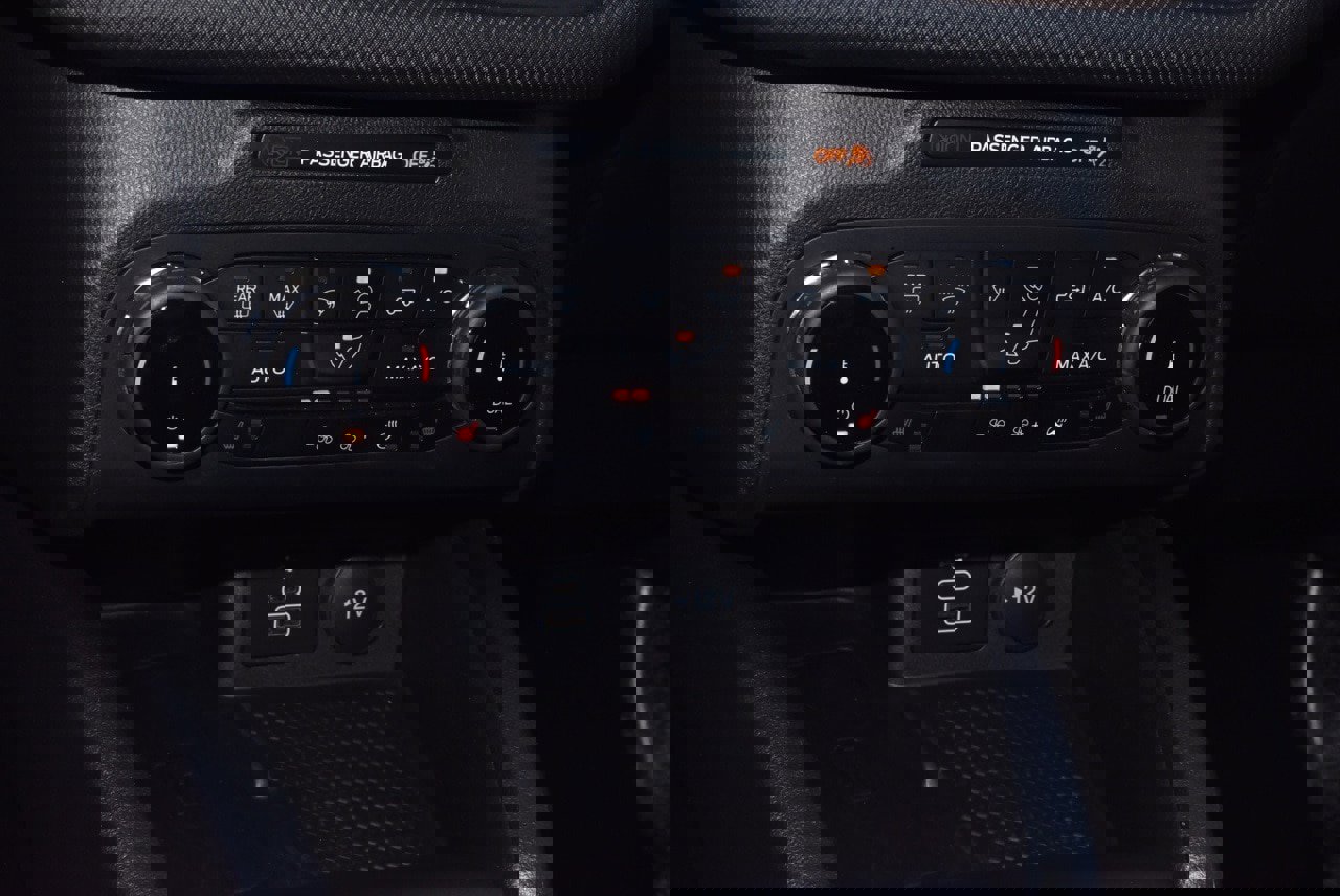 Certified 2023 Ford Bronco Sport Outer Banks w/ Tech Package image 30