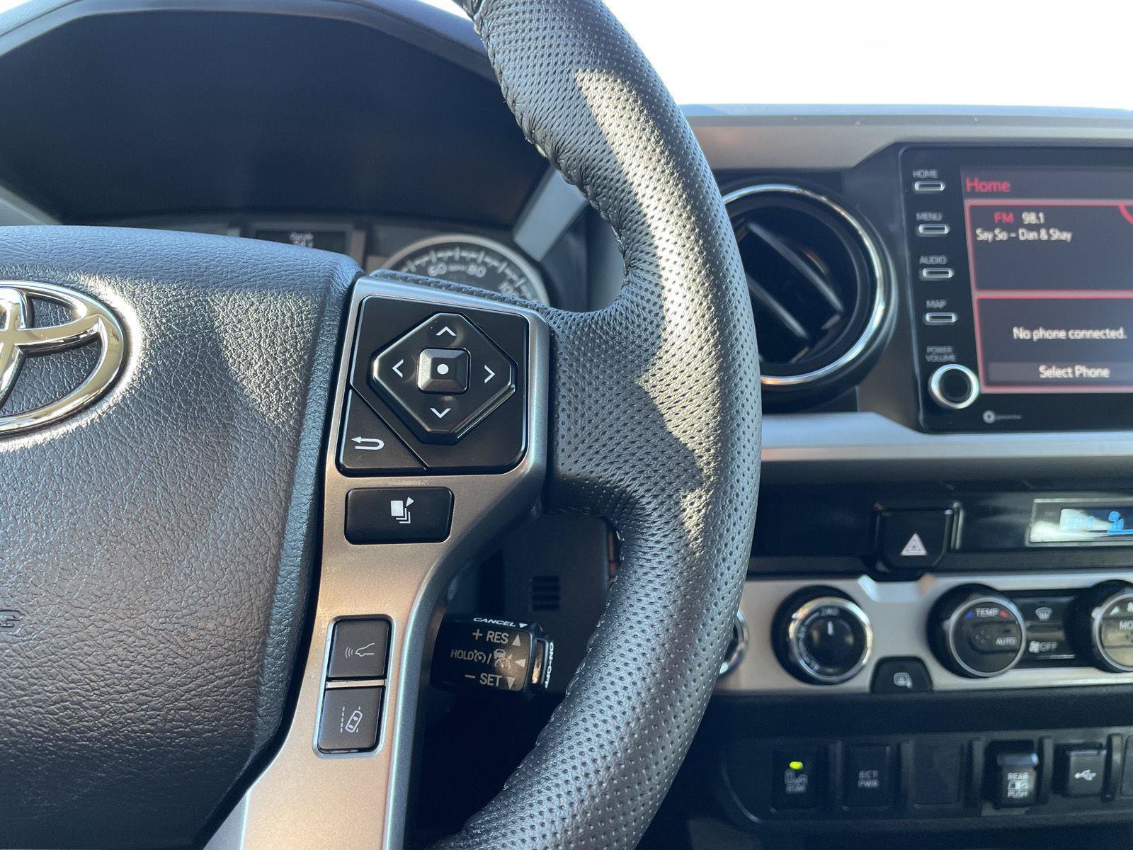 Used 2023 Toyota Tacoma SR5 w/ Technology Package AWD/4WD image 14